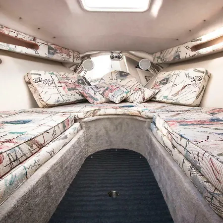 Crownline Boat Ботель Арресифе